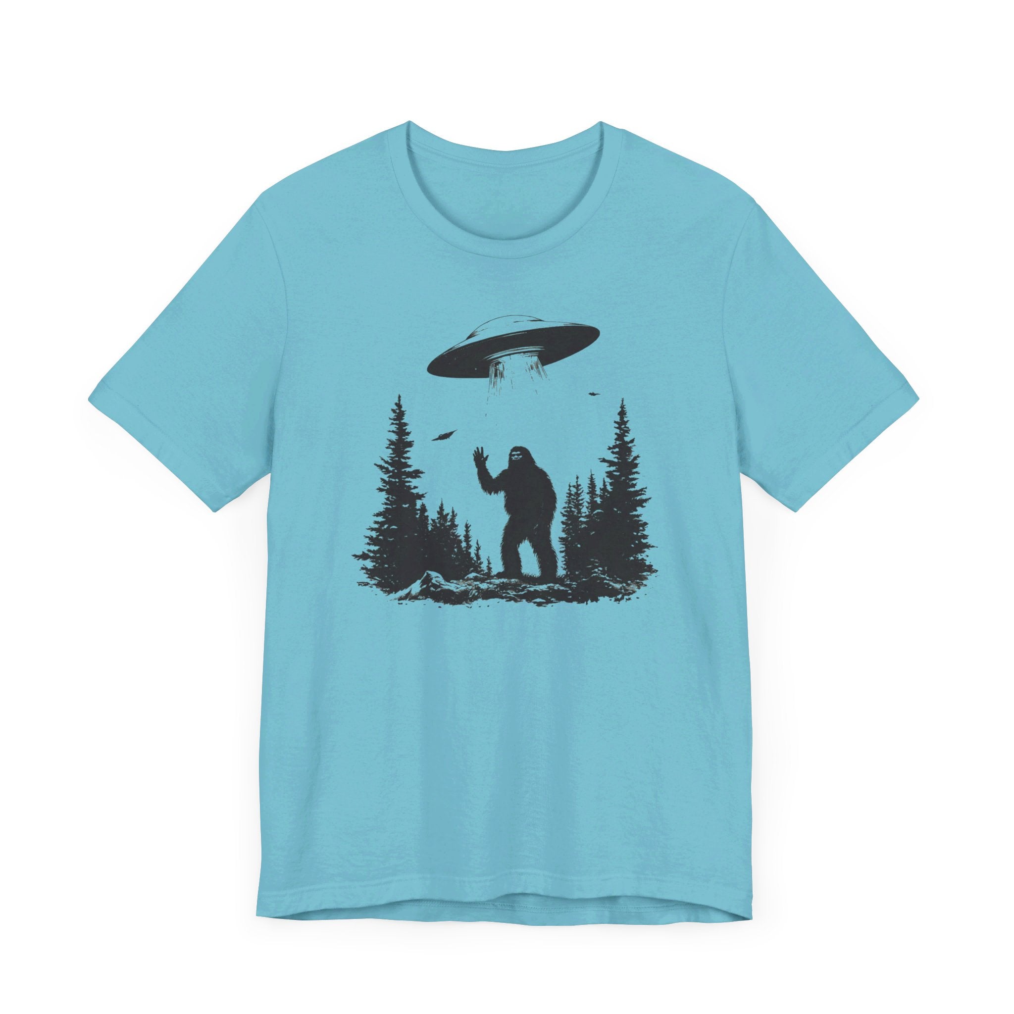 Bigfoot UFO Encounter T-Shirt Funny Alien Design